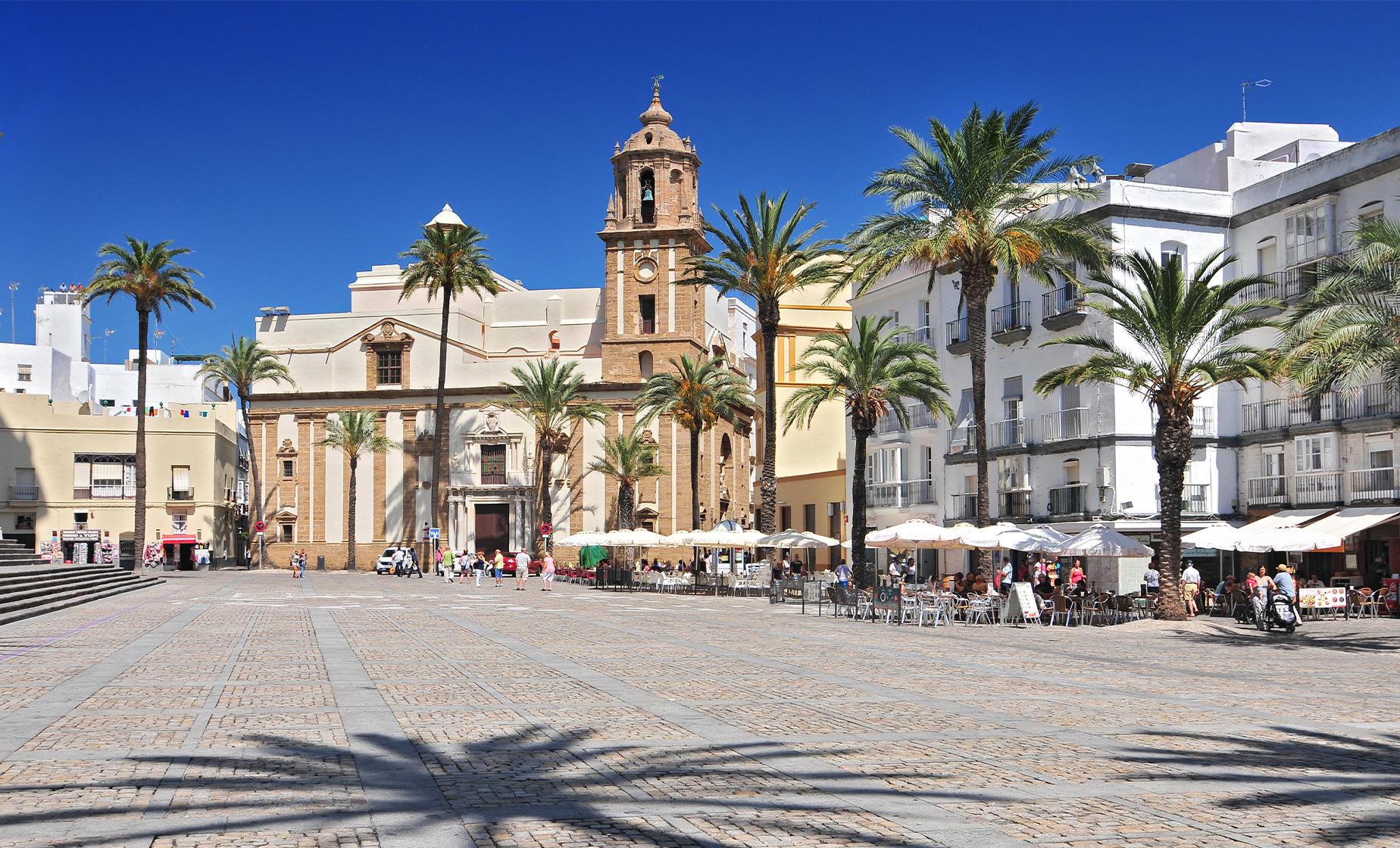 Hop-on Hop-off Cadiz Highlights Tour - Image 1