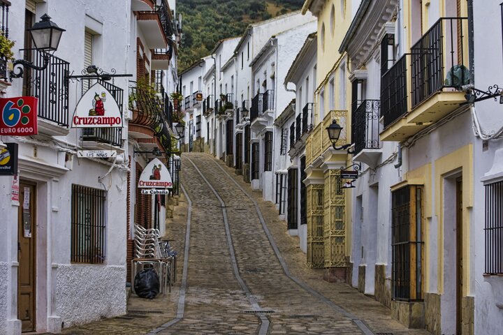 Private 3-Hours Walking Tour of Cadiz - Image 2