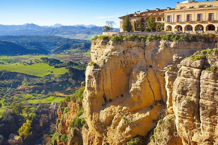 Ronda and Setenil de las Bodegas Private Tour from Cadiz - Image 4