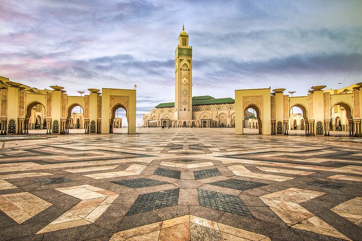 Casablanca and Rabat day trip including lunch in typical Moroccan restaurant. - Image 1