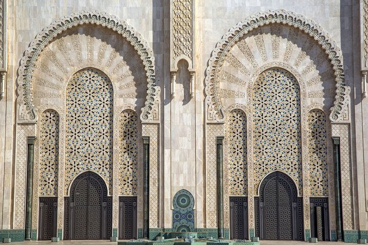 Casablanca Guided Private Tour Including Mosque Entrance - Image 3