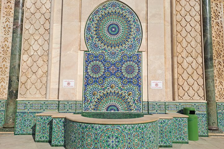 Casablanca Guided Private Tour Including Mosque Entrance - Image 4