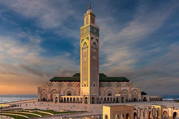 Private and Guided Tour of the City of Casablanca - Image 2