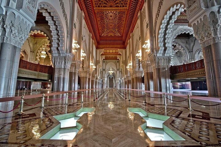visit hassan mosque 2 including entry ticket - Image 1