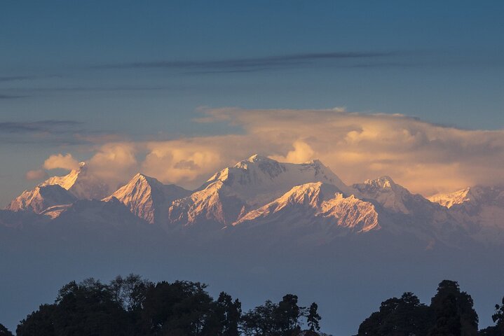 Colonial Cities, Tea Estate, Monasteries & Andaman Island - Image 2