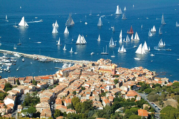 Mandelieu to St Tropez Round Trip Ferry Transfer - Image 4