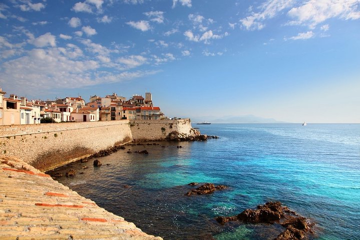Take you on an unforgettable trip around Cannes and Antibes - Image 4