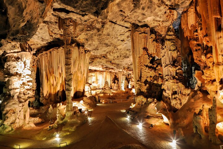 2-Day Buffelsdrift Game Lodge Safari with Cango Caves Shared Tour - Image 5