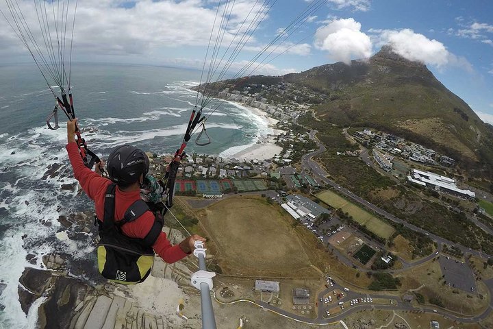 3-Day Cape Town Private Tour with Paragliding and Wine Tasting - Image 1