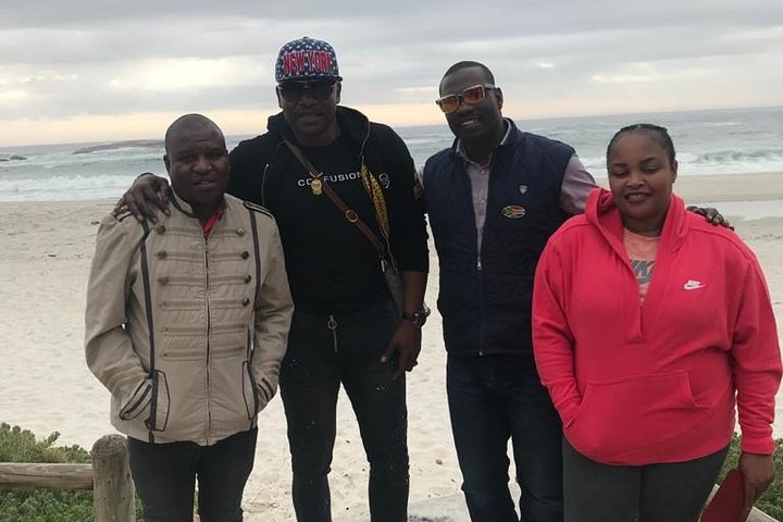 Cape Peninsula and Kisternbosch botanical Garden Full Day Tour. - Image 5