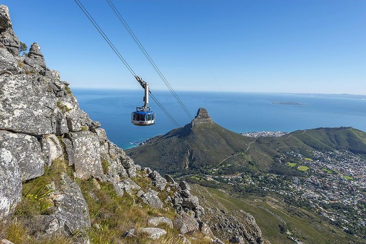 Cape Town Halfday City and Table Mountain Tour - Image 1