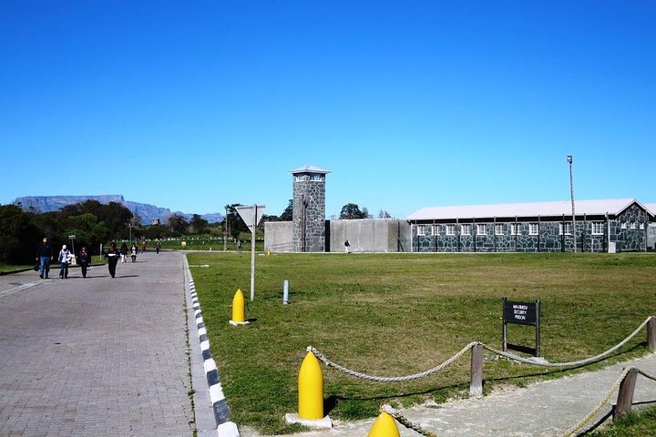 Cape Town, Nelson Mandela Gateway & Table Mountain Car Tour - Image 3
