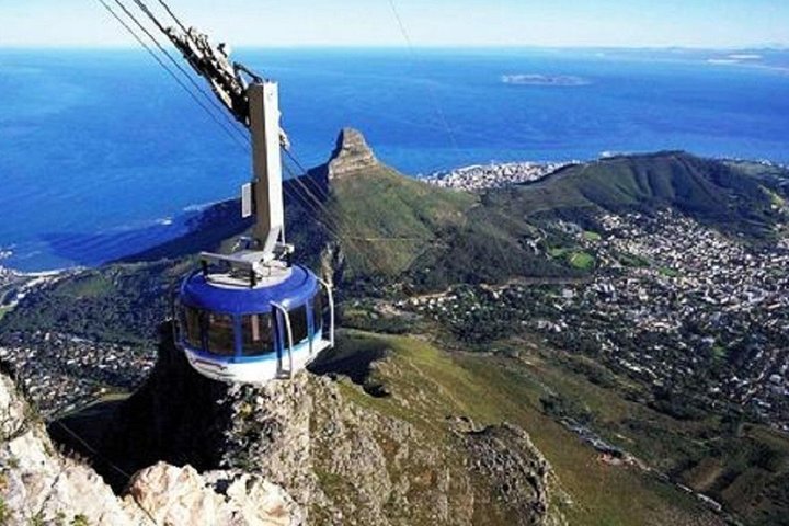 Cape Town, Private Tour Bo - Kaap City Center Tour & Table Mountain Car Away - Image 5