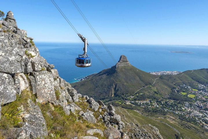Cape Town Private Tour, Table Mountain Car Ride and Robben Island Getaway - Image 2
