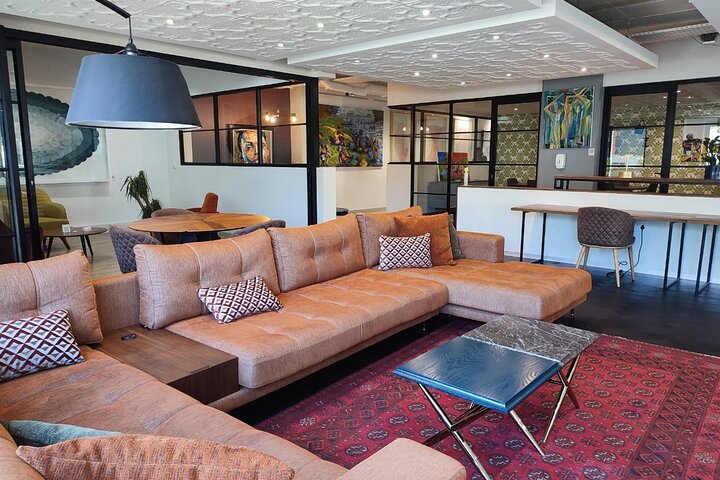 Cape Town Tour with Breakfast, Dinner and TM Pendant Gift - Image 2