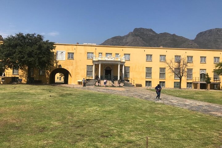City Tour and Constantia Wineries - Image 5