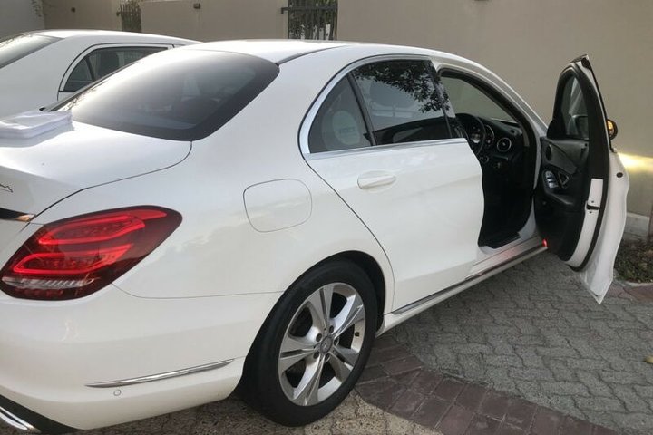 Full-Day Cape Town Private Transfers and Chauffeur Services - Image 2