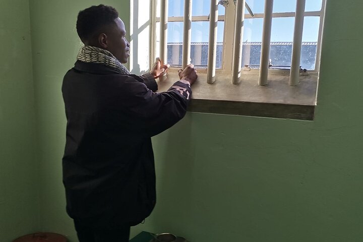 Half-Day Robben Island tour with private return transferes - Image 1