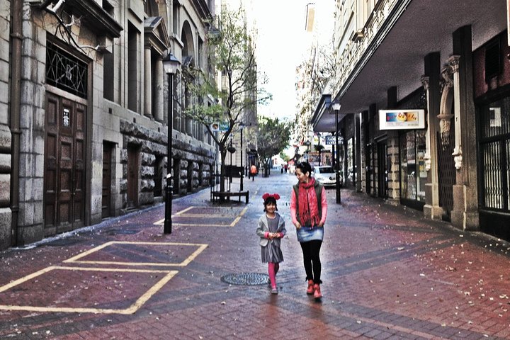 Historical city & Table Mountain - Image 1