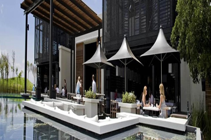 Premium Full-Day Fine Wine and Craft Beer Tour in Constantia from Cape Town - Image 2