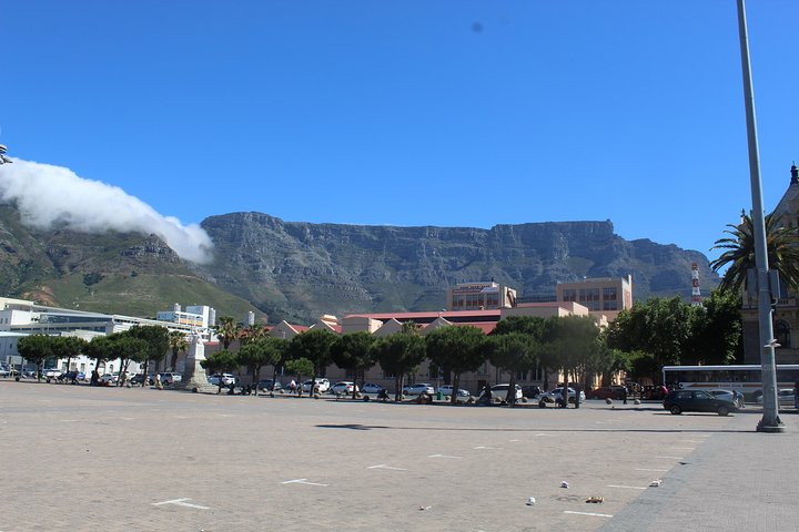 Private Cape Town City Table Mountain Bo-Kaap Tour Price per/Group 12 Pax H/D  - Image 5