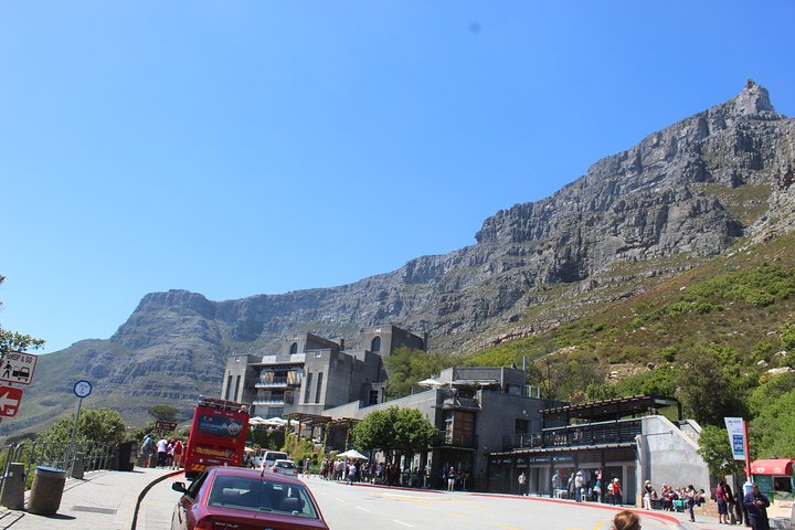 Private Cape Town City Tour Table Mountain + Camps Bay Beach H/D - Image 5