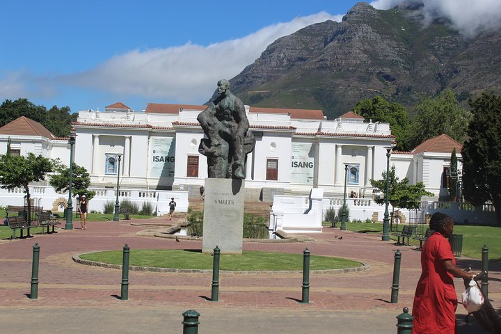 Private City Tour Table Mountain + Cable Car Ticket Camps Bay H/D - Image 4