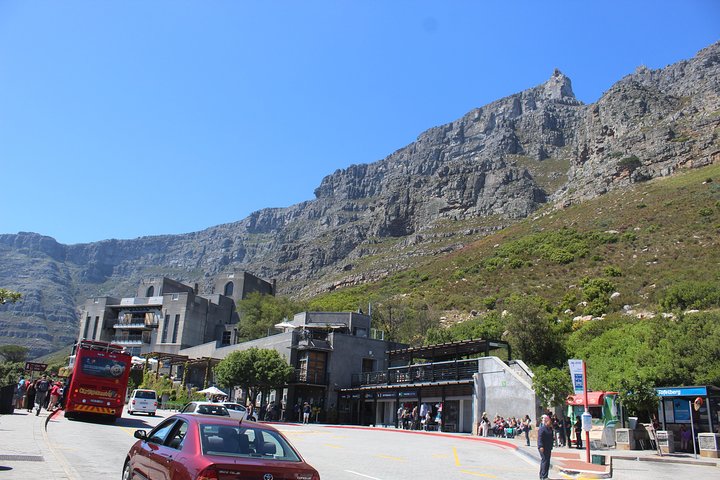 Private City Tour Table Mountain + Cable Car Ticket Camps Bay H/D - Image 1