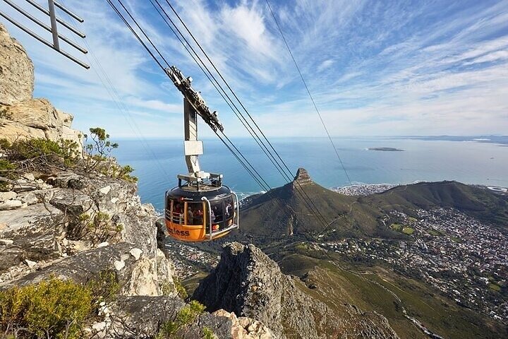 Private Day Tour in Robben Island, Bo-Kaap and Table Mountain  - Image 4