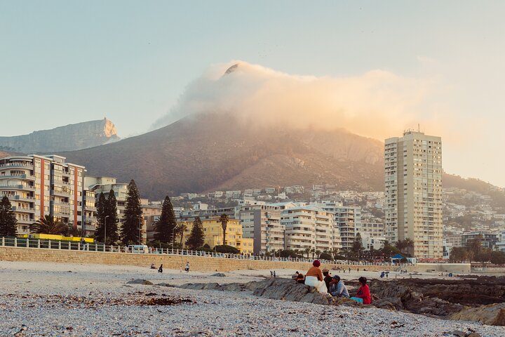 Private Walking Food Tour in the Mother City CBD - Image 4