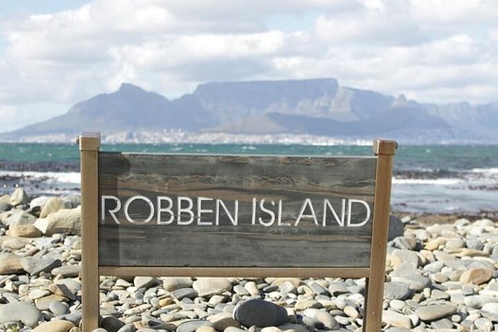 Robben Island and Table Mountain City Guided Full Day Tour - Image 5