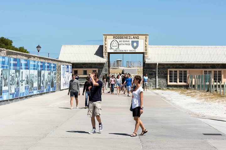 Robben Island and Table Mountain City Guided Full Day Tour - Image 1