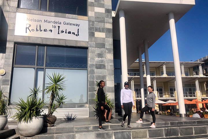 Robben Island Half Day Tour with Diamond Museum experience - Image 1