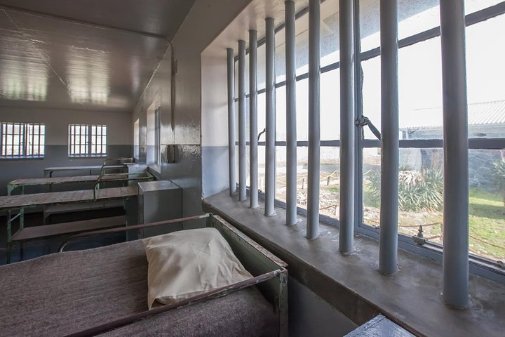 Robben Island pick up from hotel return No added stops or extras - Image 1