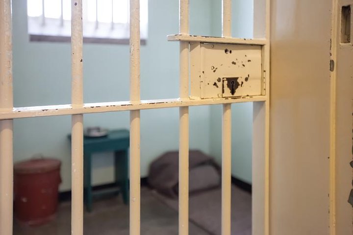 Robben Island Tour - Hotel Pick-Ups & stops at interesting places pre/post tour - Image 5