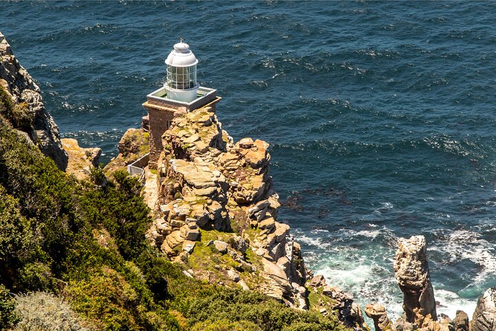Small Group: Cape Peninsula & Wine Lands Tour. - Image 1