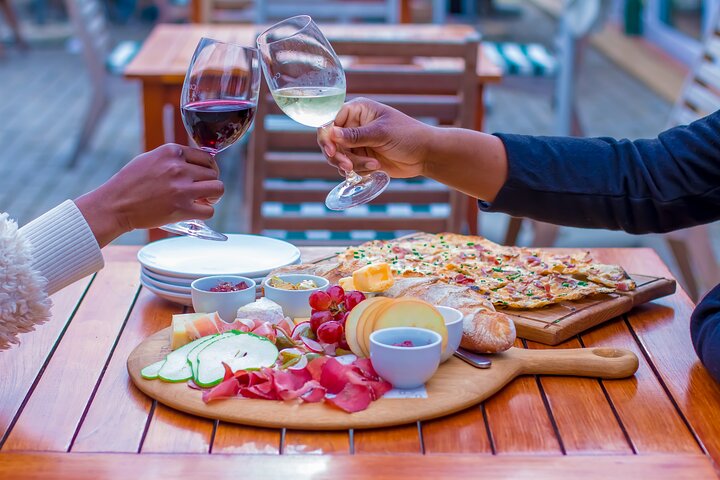 Stellenbosch and Franschhoek Winelands tour - Image 3