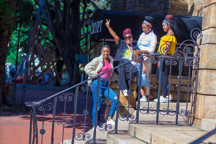 Table Mountain & Cape Town City Half Day Private guided Tour - Image 4