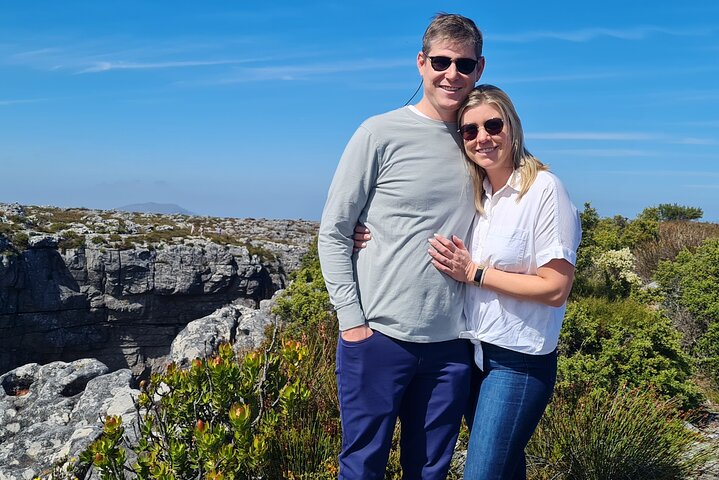 Table Mountain, Signal Hill, Bo Kaap and Robben Island - Luxury Private Tour - Image 4