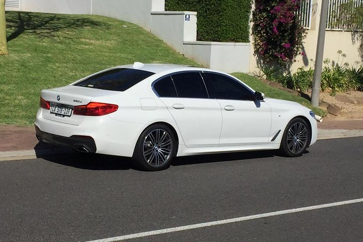 Tailor made Stellenbosch & Franschhoek Winelands Full day Tour. - Image 3