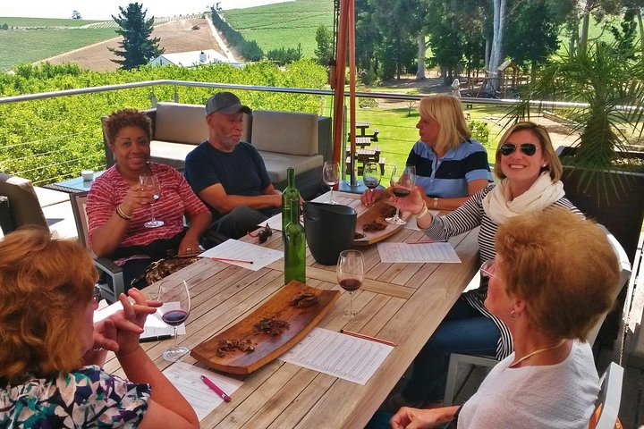 The Wine story of Cape Town 2020 - Image 1