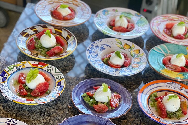 Caprese Masterclass in Anacapri - Group Experience - Image 3