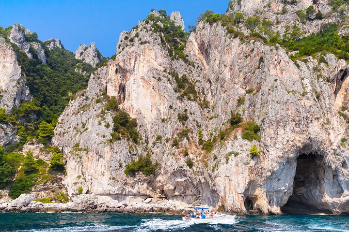 Capri and Nerano Private Boat Excursion - Image 5