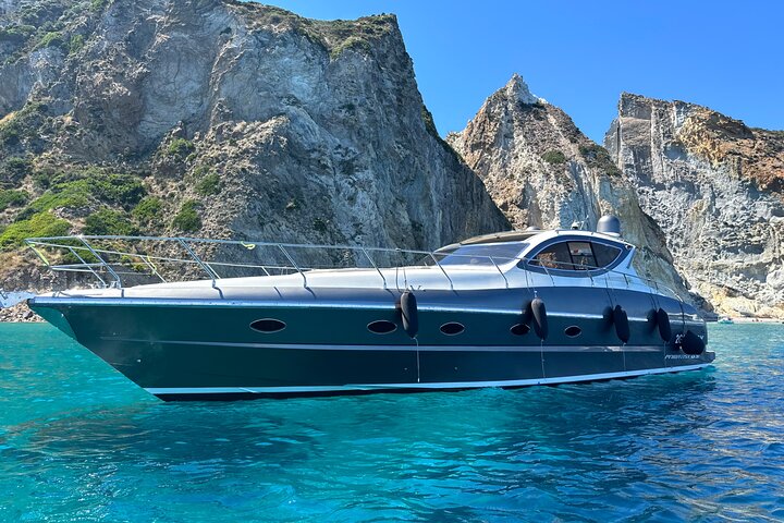 Luxury Yacht Sailing tour of the Amalfi Coast and Capri - Image 1