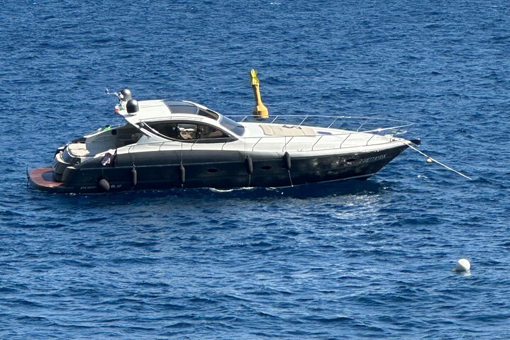 Luxury Yacht Sailing tour of the Amalfi Coast and Capri - Image 5
