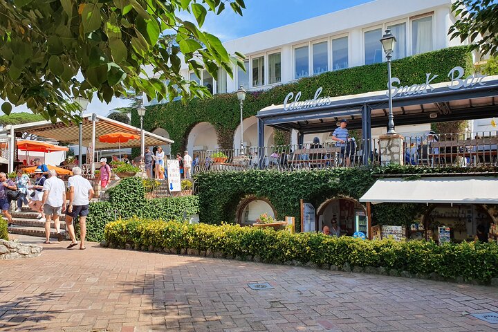 Shared CAPRI Tour - 360° experience by Bus, Boat & Guide - Image 4