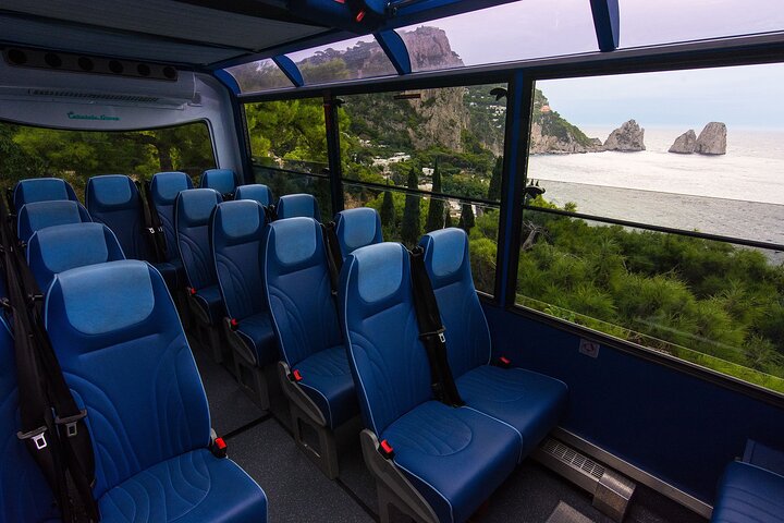 Shared CAPRI Tour - 360° experience by Bus, Boat & Guide - Image 2