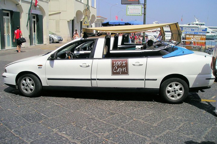  Visit Capri by private coach and boat tour - Image 2