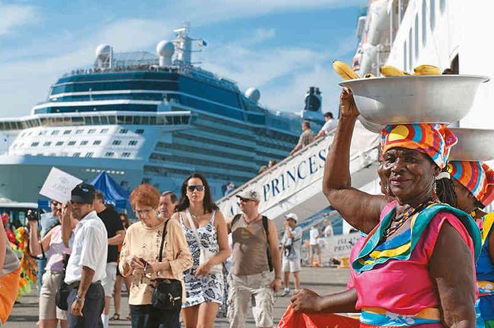 2 Hour Panoramic tour for cruise ship passengers - Image 1