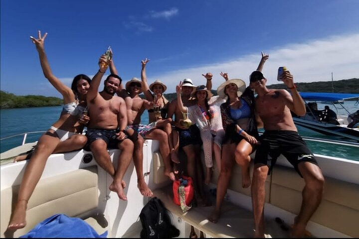 5 Islands tour (Cholon the party island and snorkeling) - Image 2